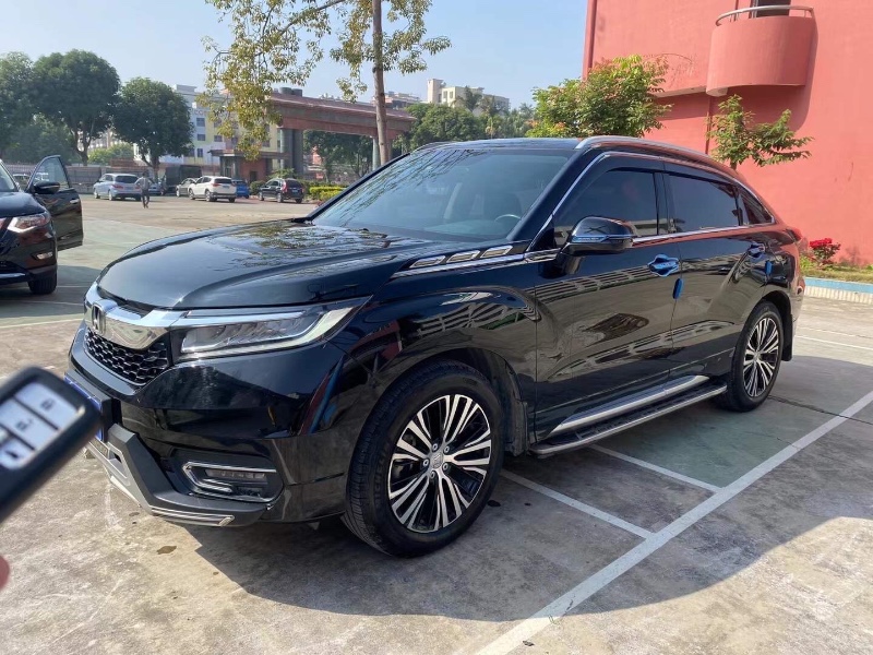 广州17年本田冠道8