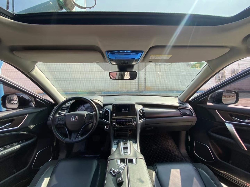 广州17年本田冠道4