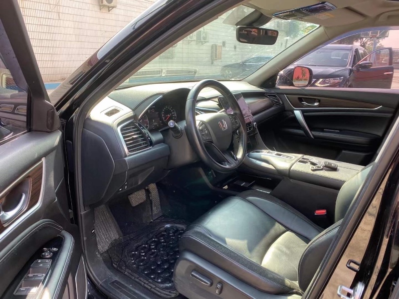 广州17年本田冠道2