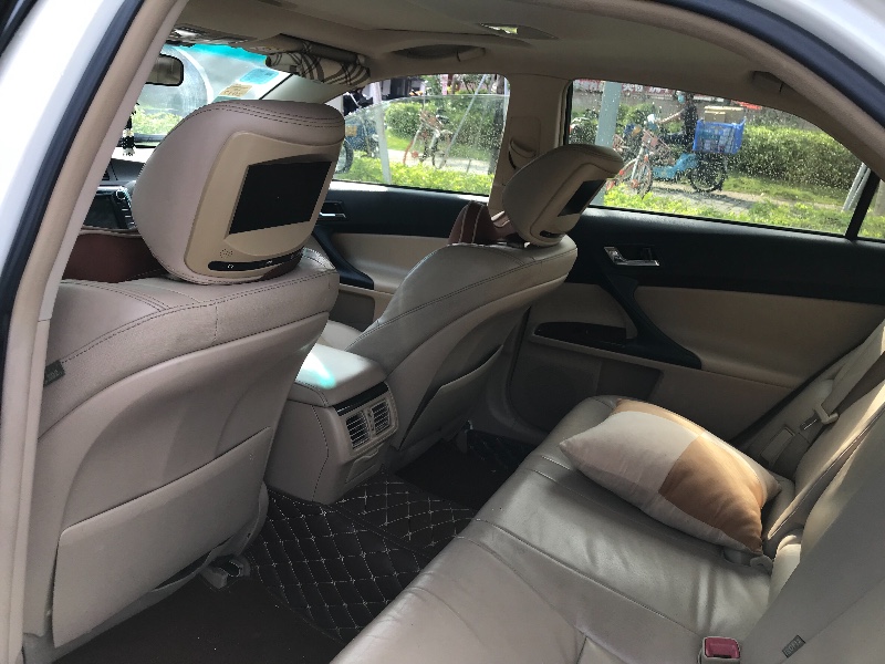 深圳13年丰田锐志6