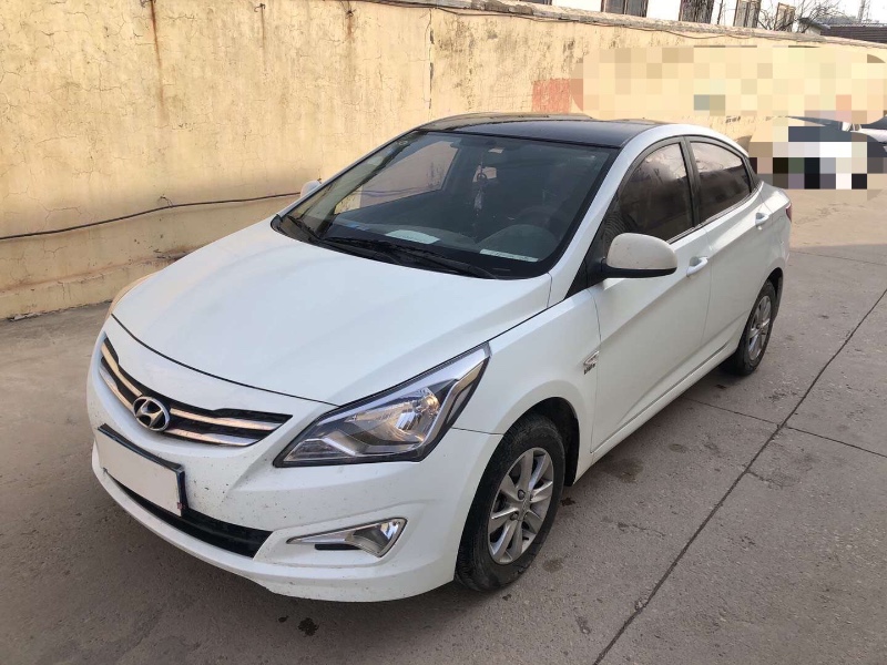 烟台抵押车15年现代瑞纳出售