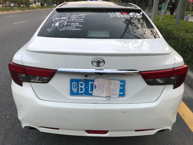 深圳14年丰田锐志3