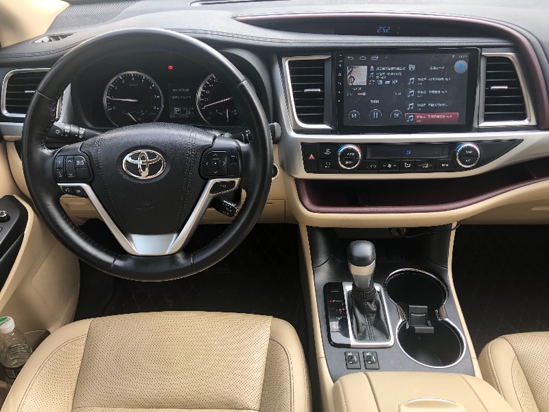 深圳18年丰田汉兰达5