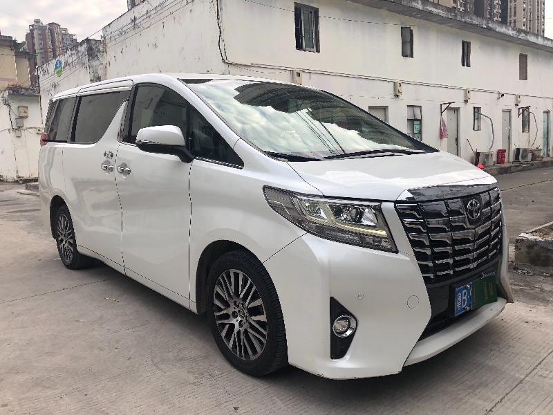 深圳16年丰田埃尔法8