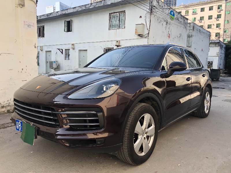 深圳18年保时捷卡宴9