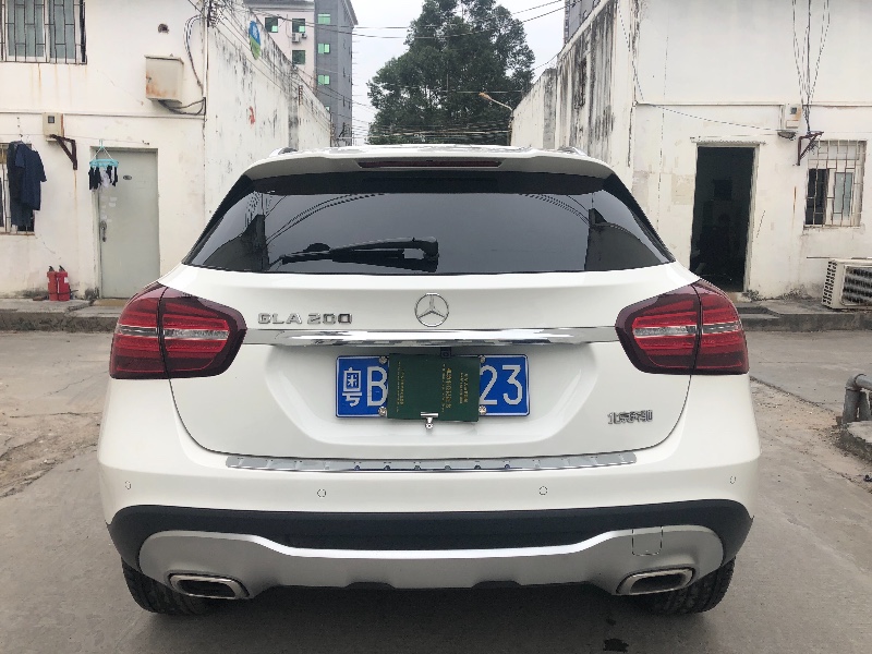 深圳19年奔驰GLA3