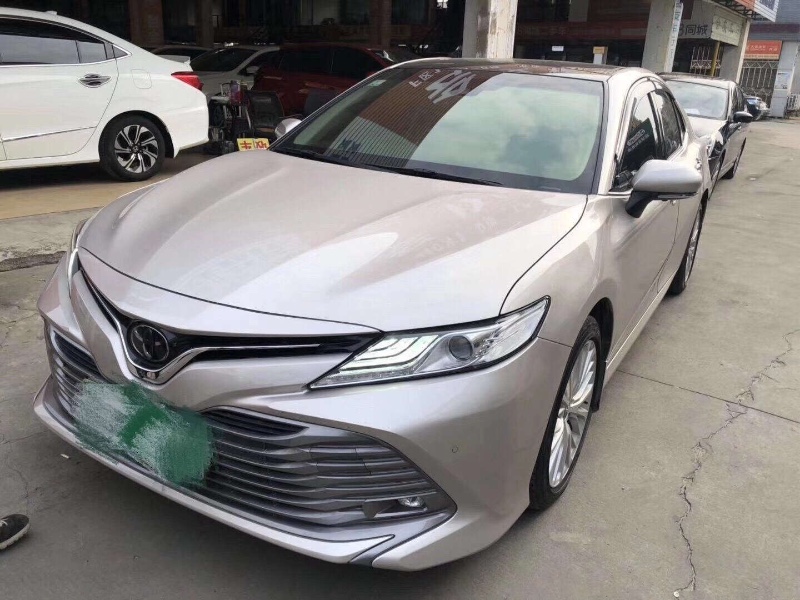 佛山19年丰田凯美瑞2