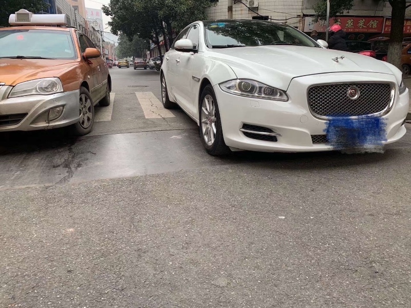 常德15年捷豹XJ7
