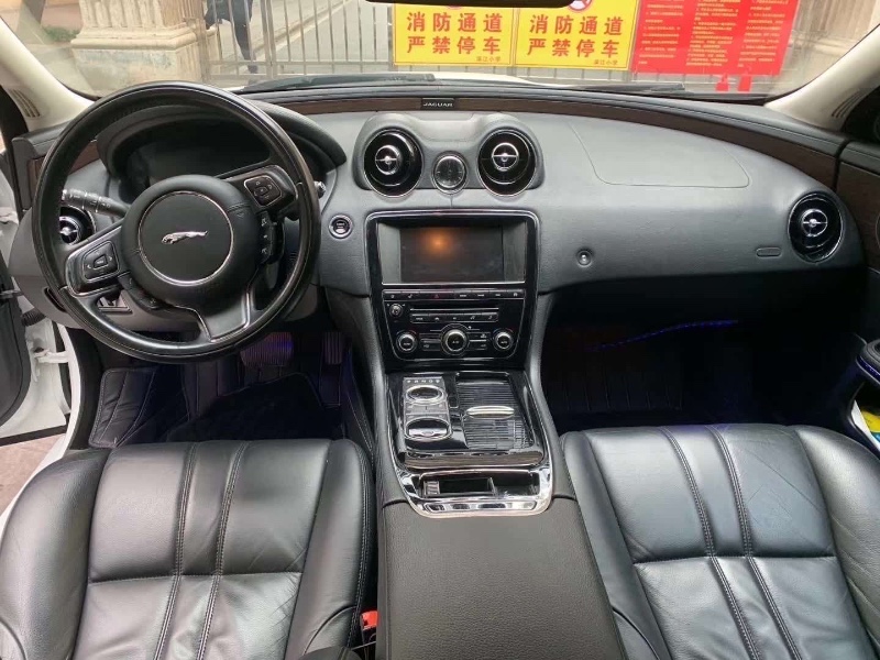 常德15年捷豹XJ5