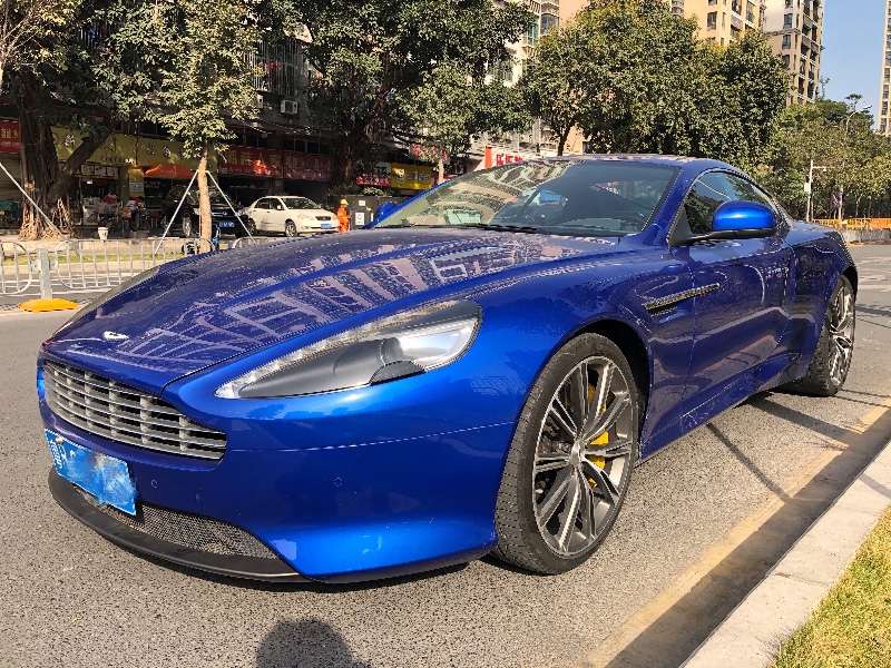 深圳14年阿斯顿·马丁V12 Vantage8