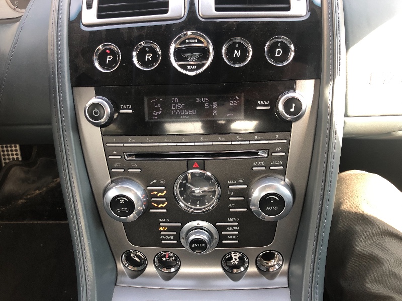 深圳14年阿斯顿·马丁V12 Vantage3