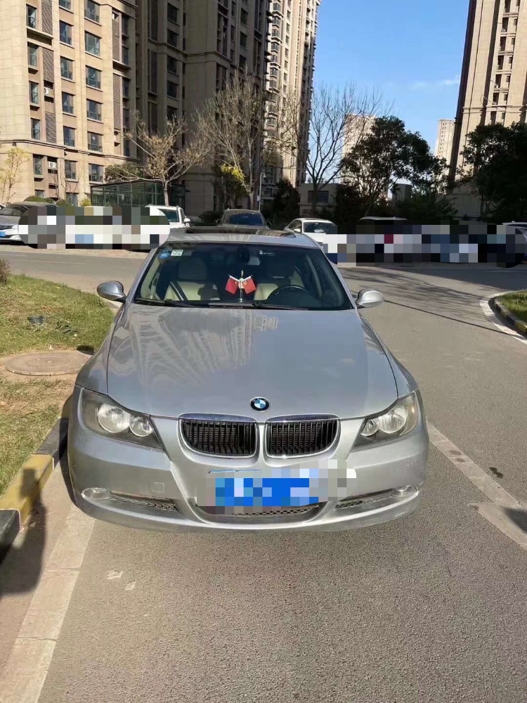 青岛07年宝马3系1