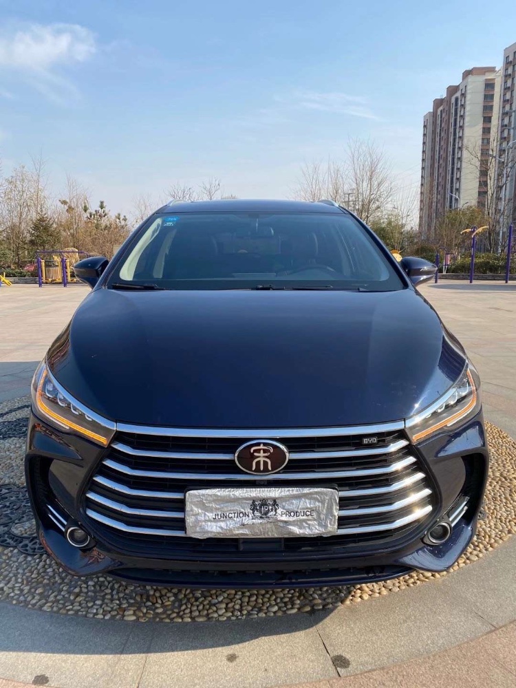 青岛19年比亚迪宋1