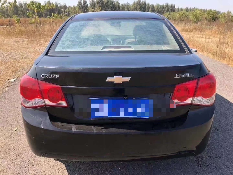 青岛13年雪佛兰科鲁兹3