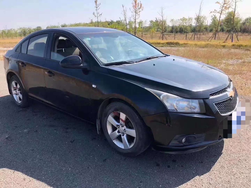 青岛13年雪佛兰科鲁兹7