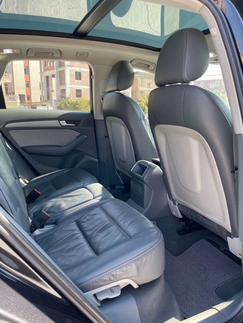 佛山13年奥迪Q52