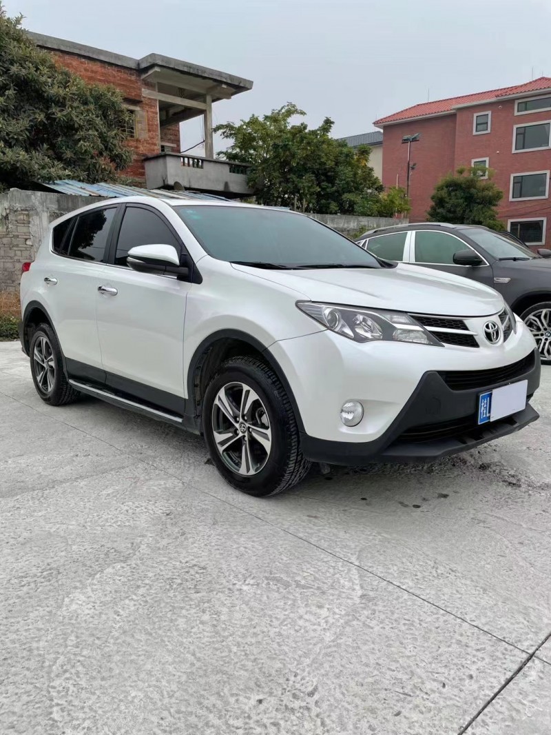 佛山16年丰田RAV4荣放2