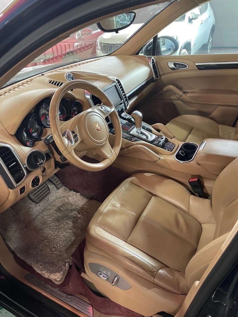 潍坊13年保时捷卡宴5