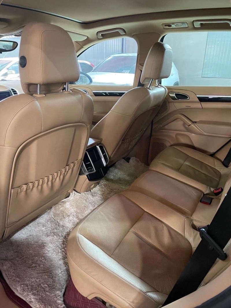 潍坊13年保时捷卡宴4