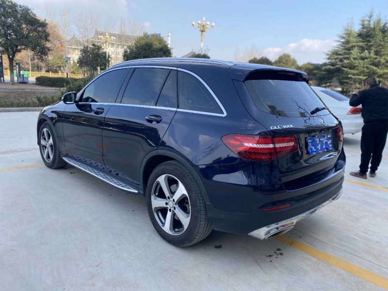 济南16年奔驰GLC1