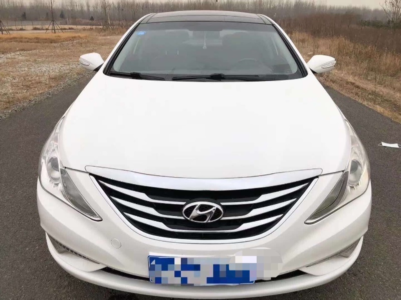 青岛15年现代索纳塔八8