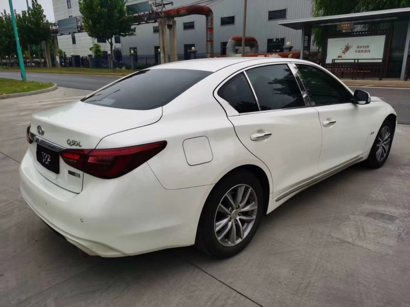 宿遷19年英菲尼迪Q50L2