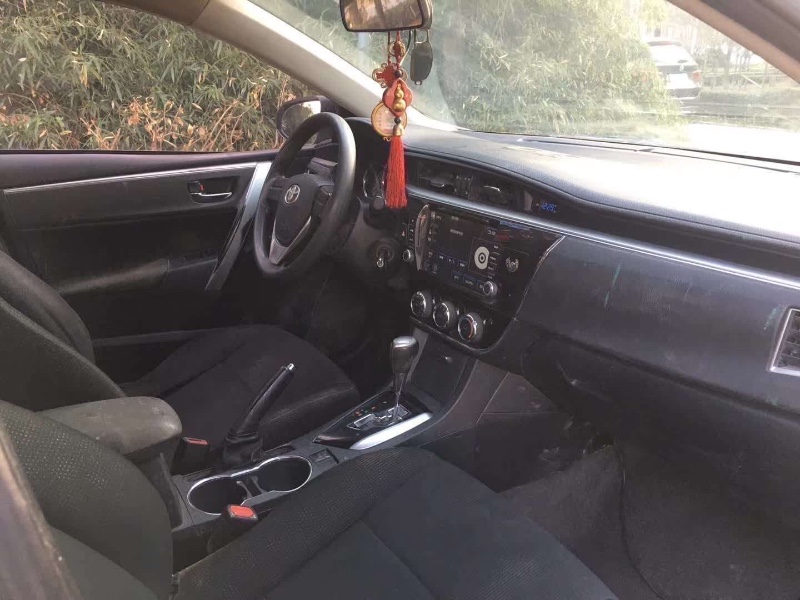 青岛15年丰田卡罗拉4