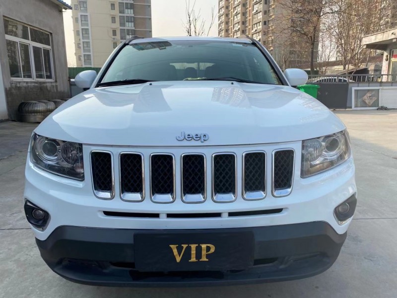 濟寧17年Jeep指南者6