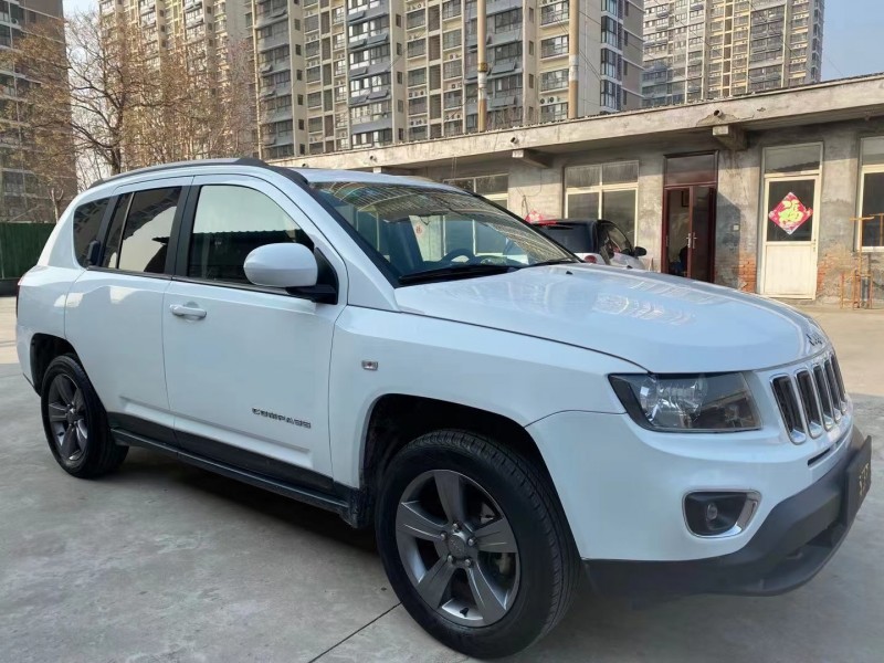 濟寧17年Jeep指南者5