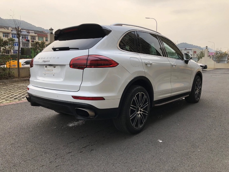 臺州15年保時捷卡宴2