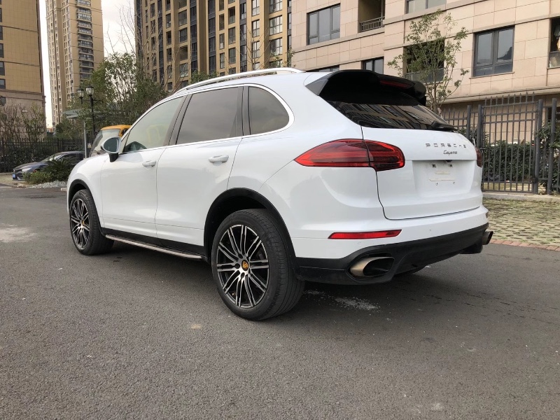 臺州15年保時捷卡宴8