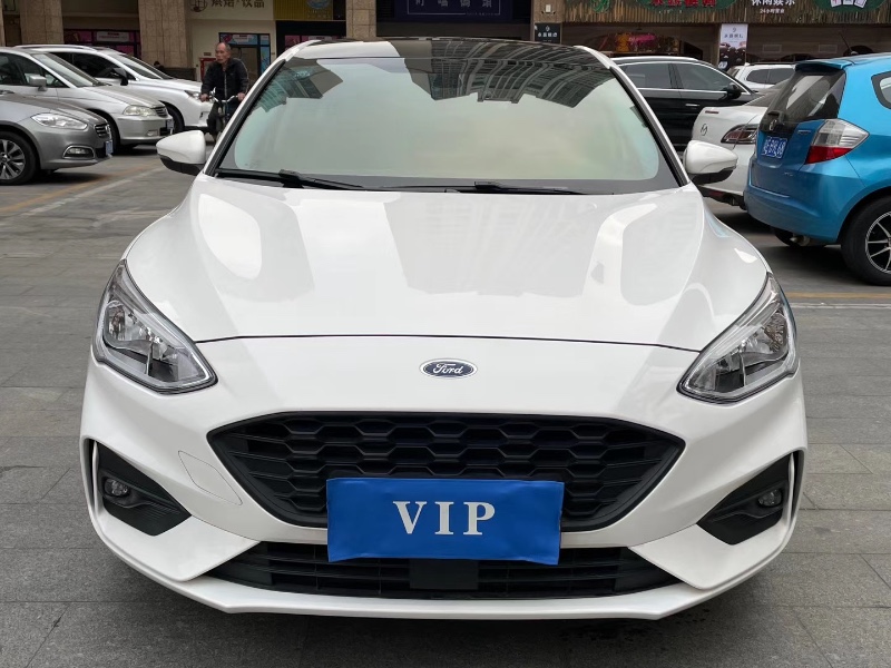 佛山20年福特福克斯9