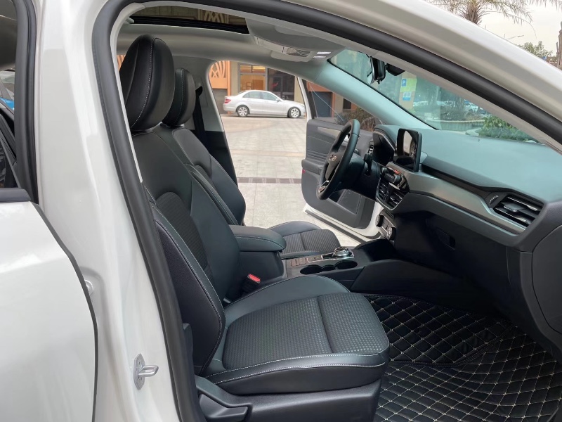 佛山20年福特福克斯3