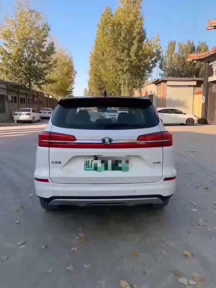 保定19年比亚迪宋5