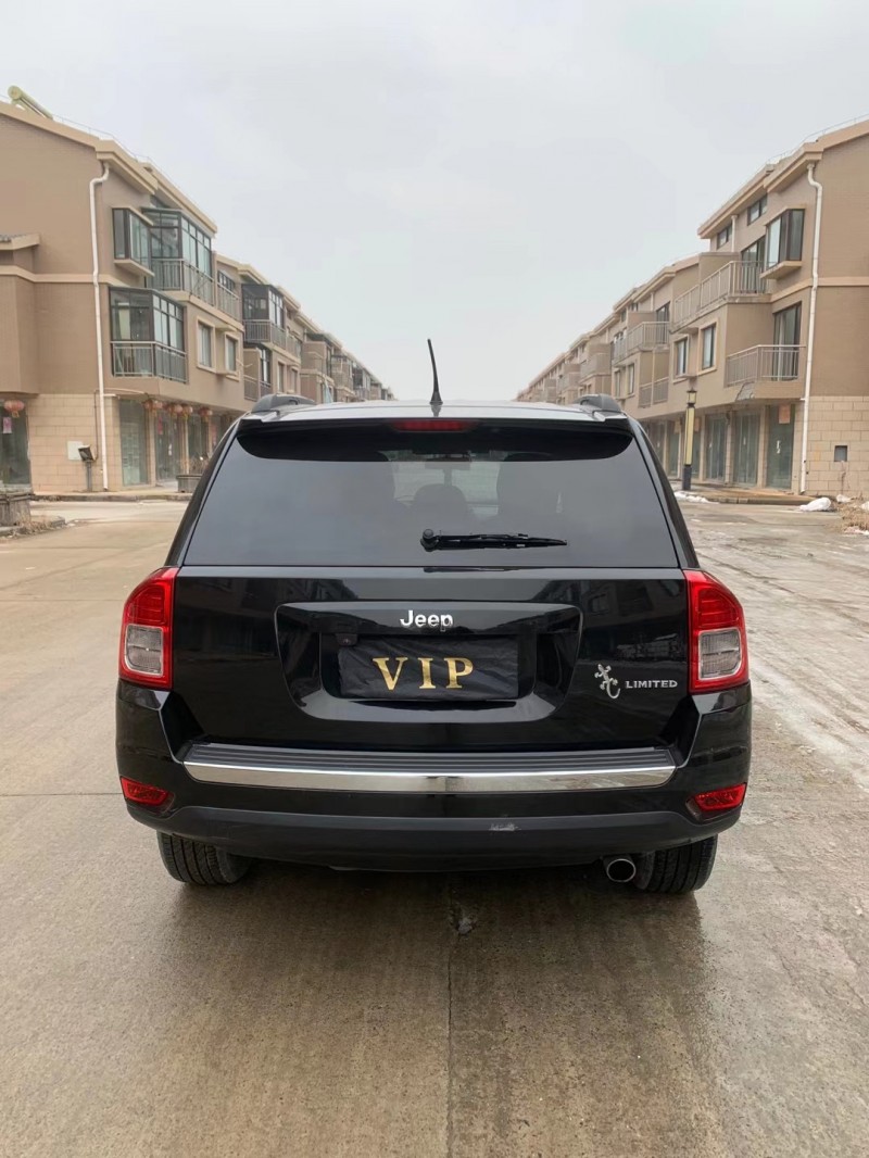 徐州12年Jeep指南者7