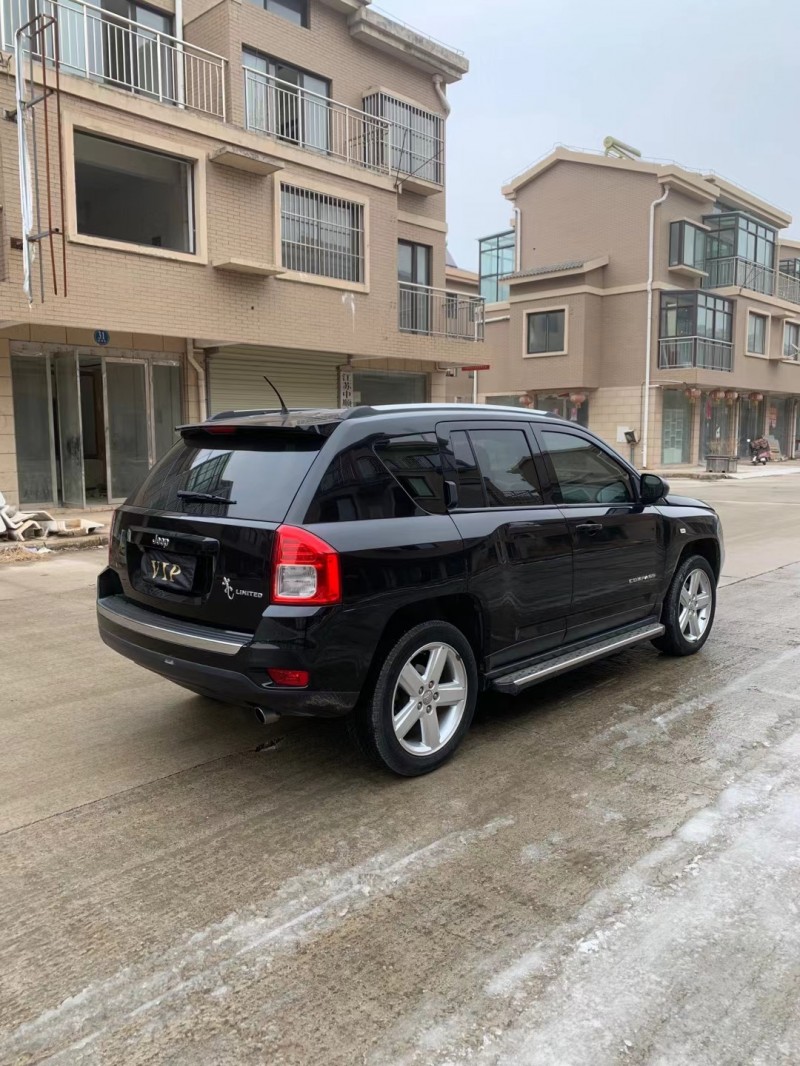 徐州12年Jeep指南者8
