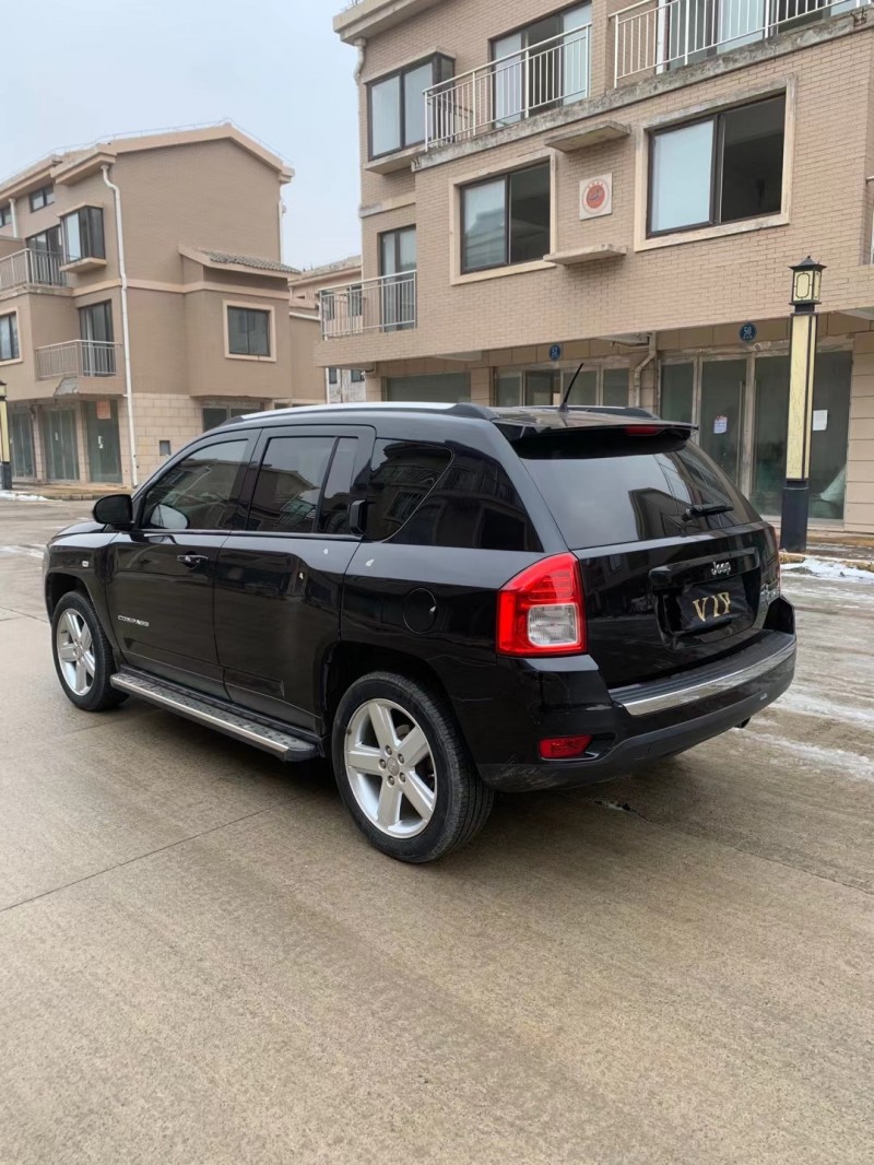 徐州12年Jeep指南者9