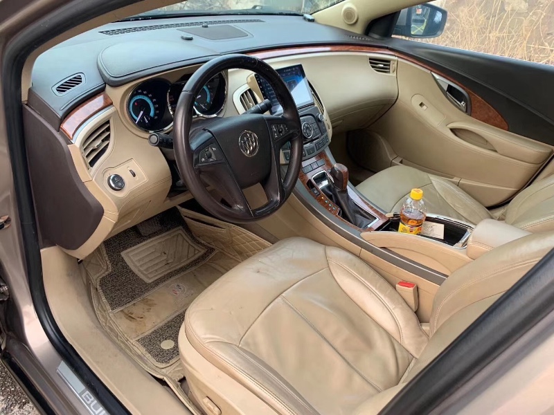 济南10年别克君越3