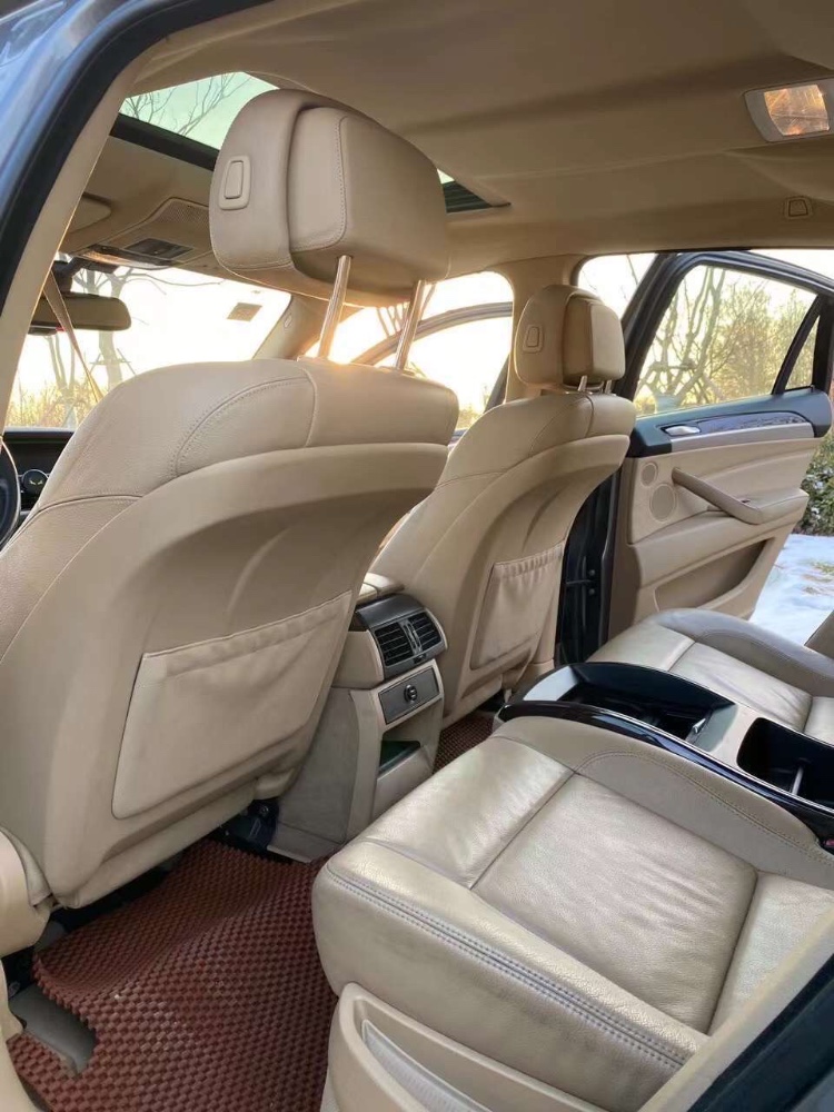 济南08年宝马X69