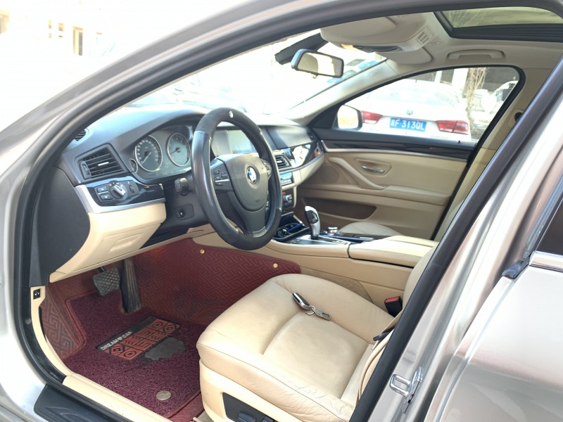 保定12年宝马5系3