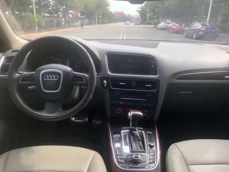 广州09年奥迪Q58