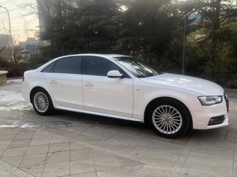 青岛16年奥迪A4L7