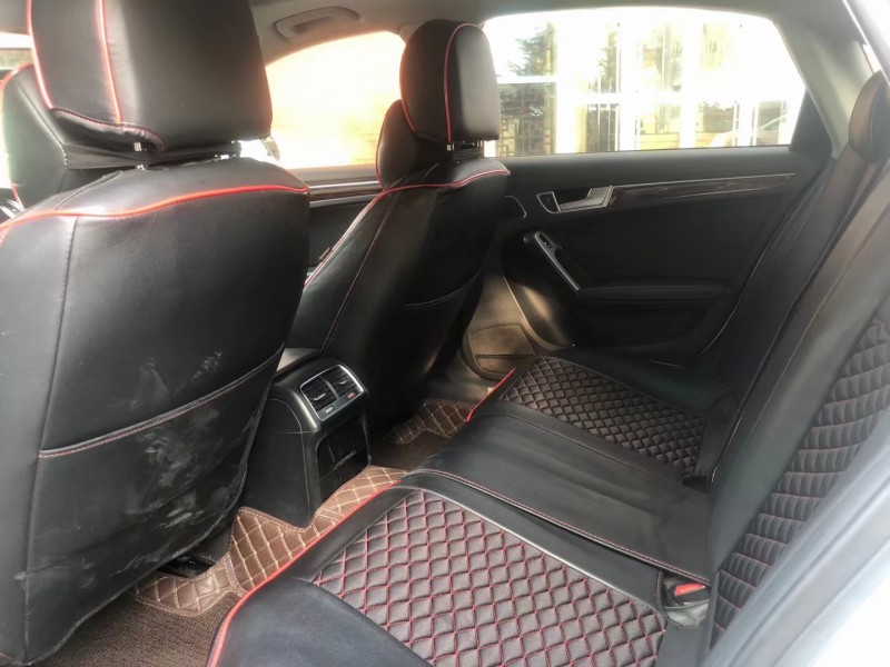 青岛16年奥迪A4L2