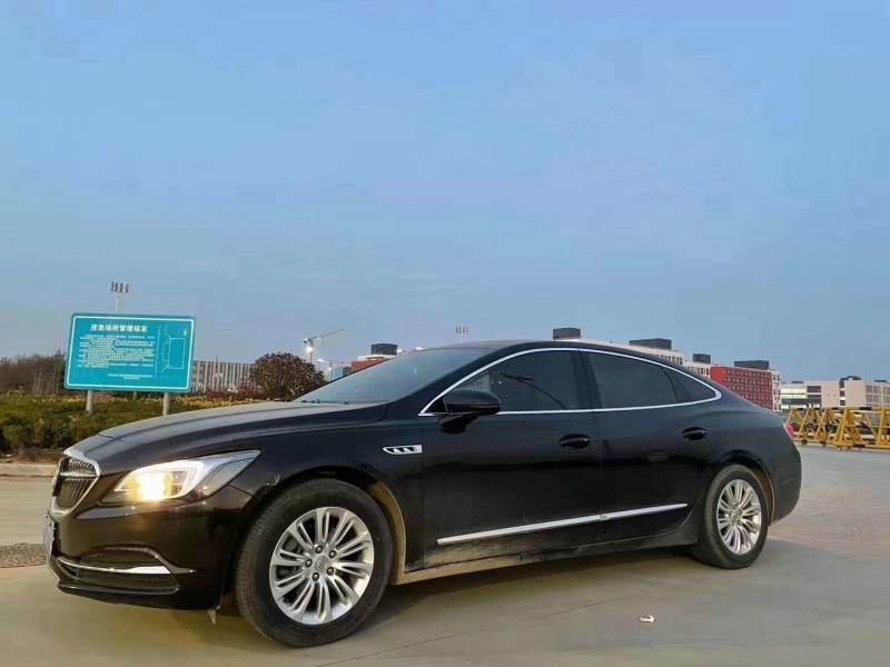 青岛16年别克君越7