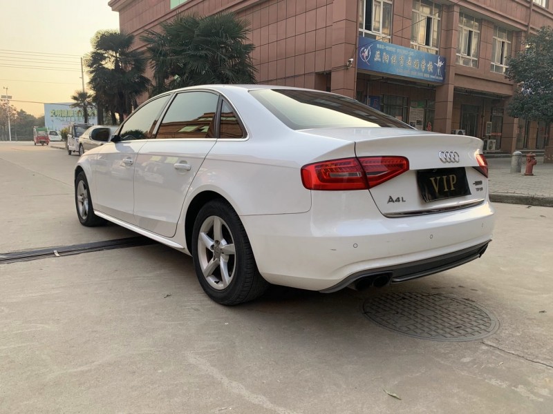 徐州14年奥迪A4L5