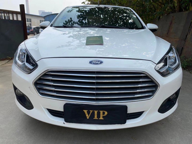 济宁15年福特福睿斯1