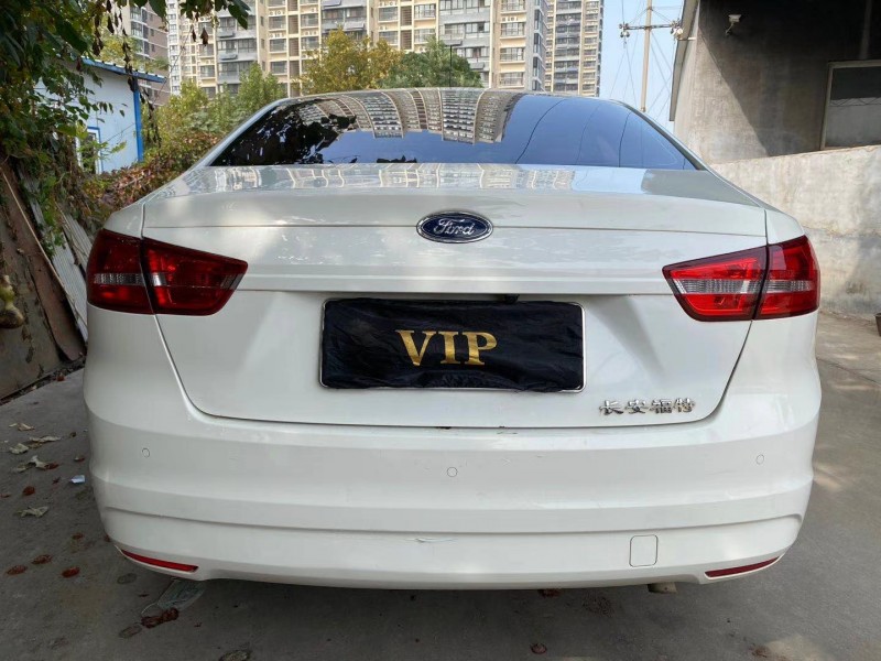 济宁15年福特福睿斯5