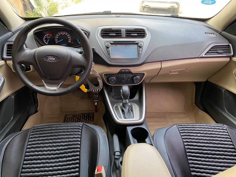 济宁15年福特福睿斯8