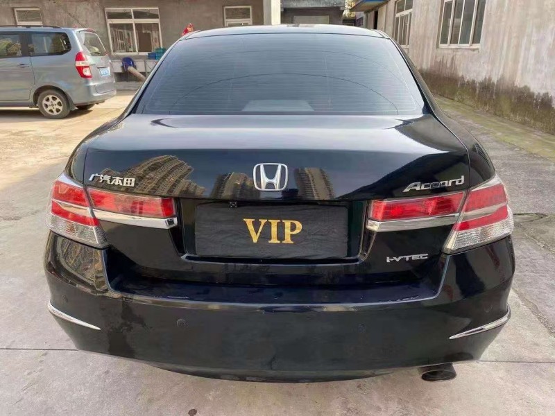 济宁13年本田雅阁5