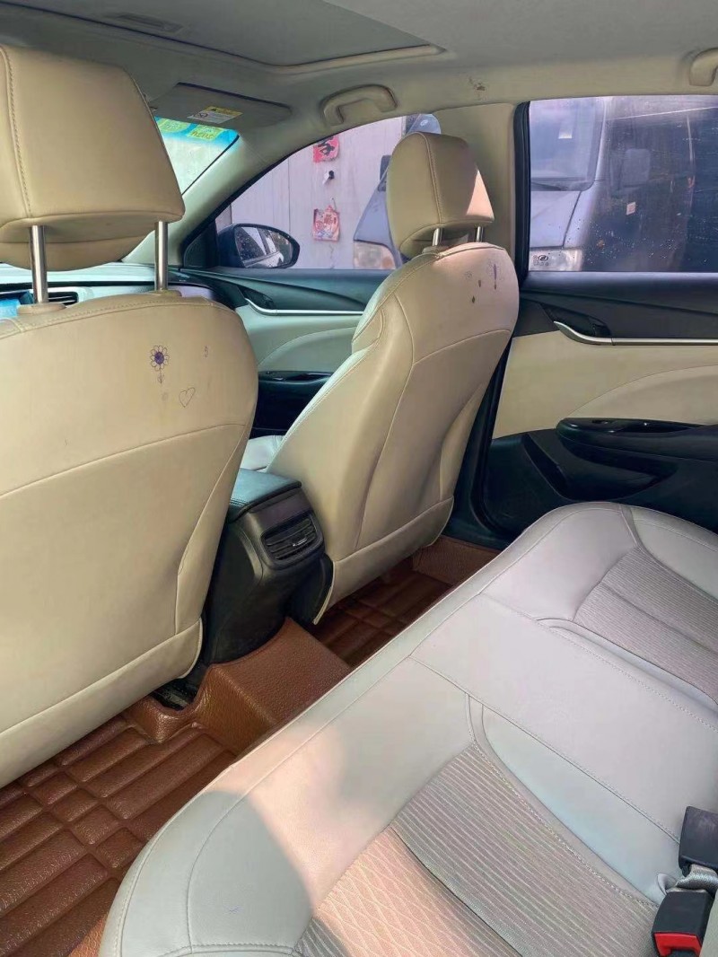 济宁16年别克英朗GT8